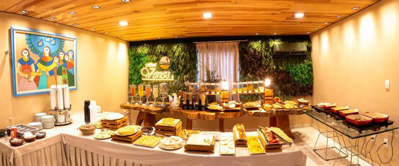 Hotel Veneza 伊塔布纳 外观 照片